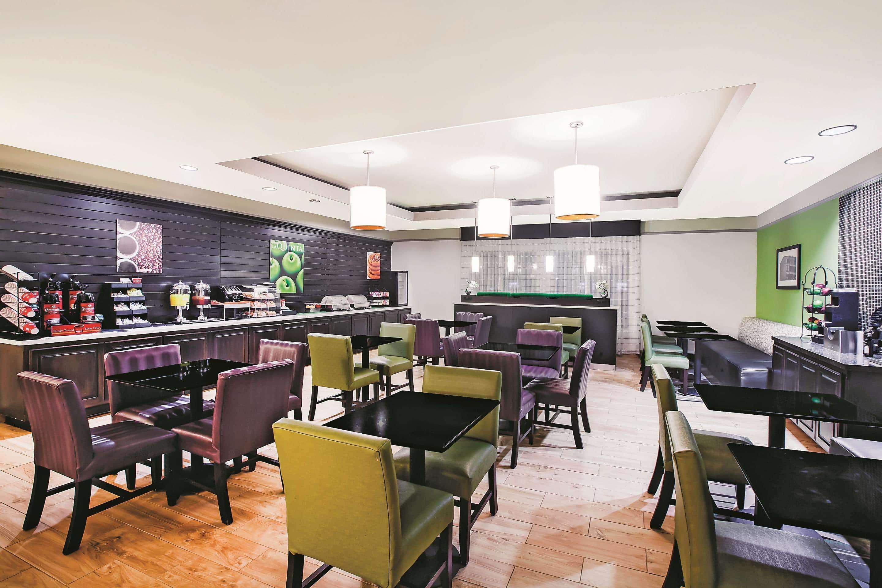 La Quinta By Wyndham Beaumont West Hotell Eksteriør bilde